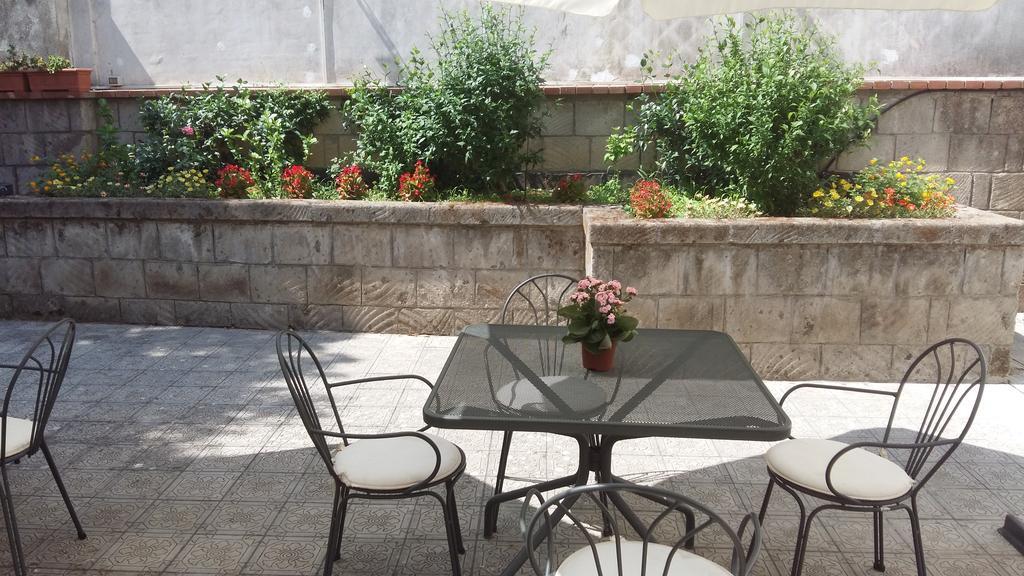 Casa Pollio Apartment เมตา ภายนอก รูปภาพ